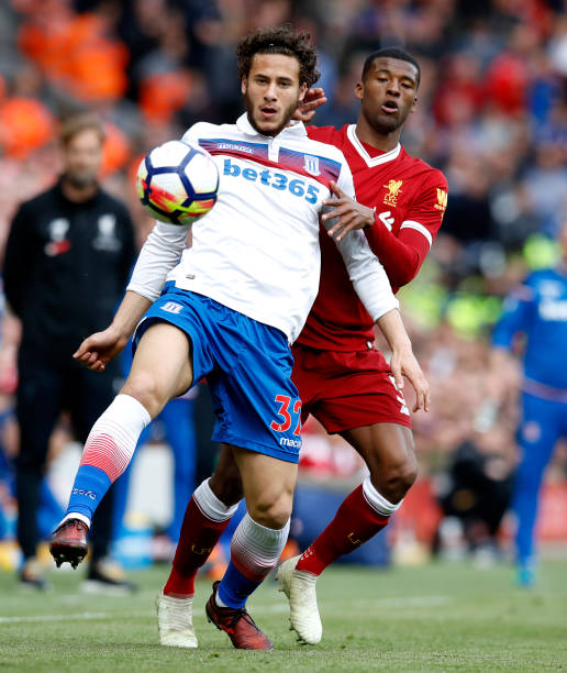 二人组成的 二人组成的